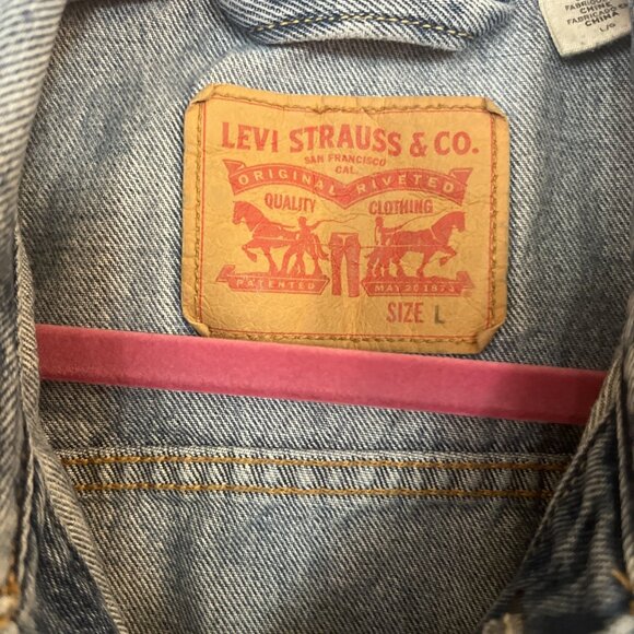 MEN'S SIZE Large LEVI'S THE TRUCKER JEAN VEST IN WZAP PAINT SPLATTER DENIM - Picture 2 of 11